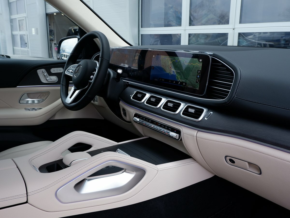 Check price and buy New Mercedes-Benz GLE 300 d (V167) For Sale