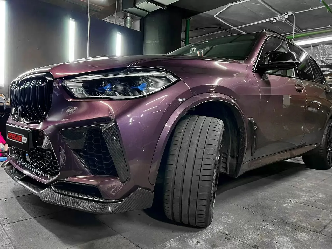 Check price and buy Renegade Design body kit for BMW X5 M F95