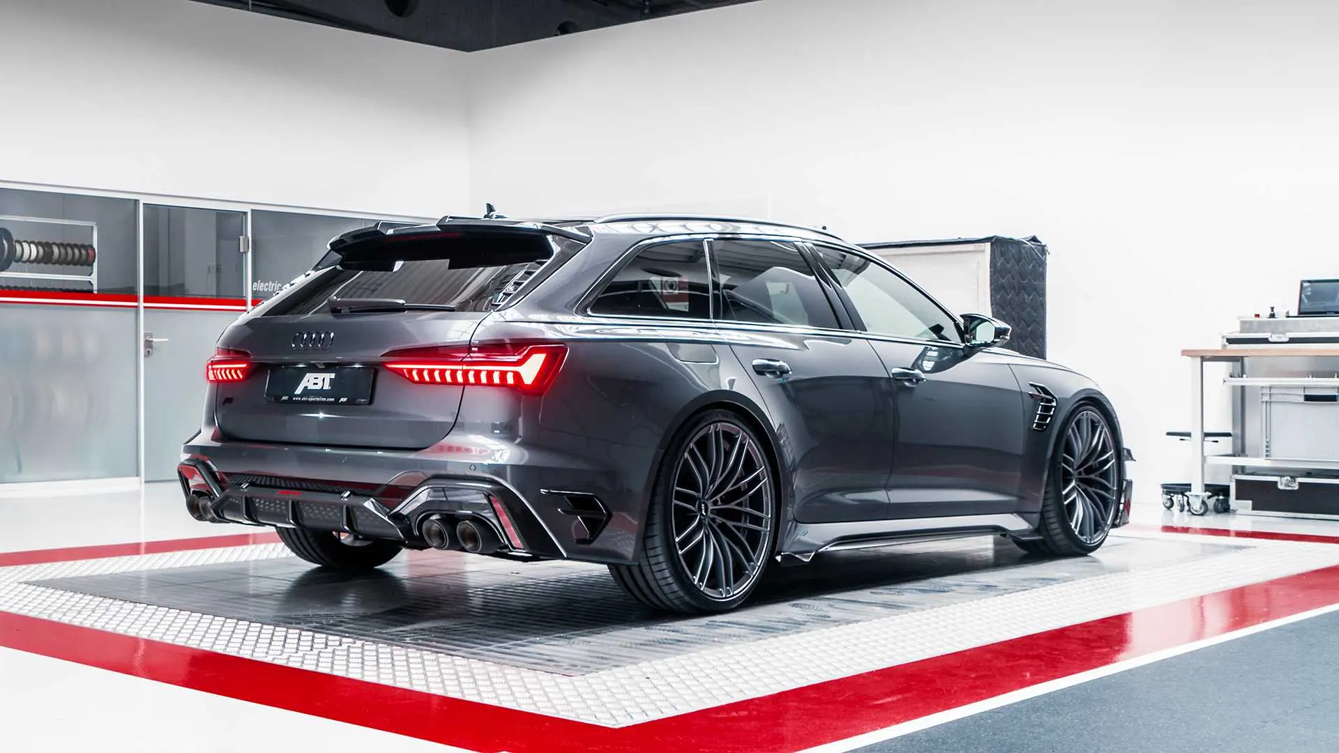 Check our price and buy ABT Body Kit for Audi RS6-R C8