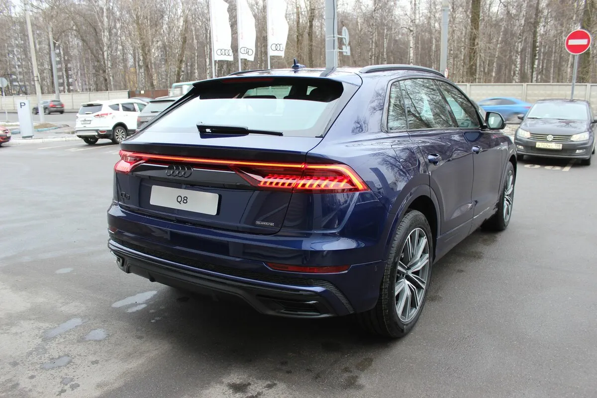 Buy New Audi Q8 45 TDI