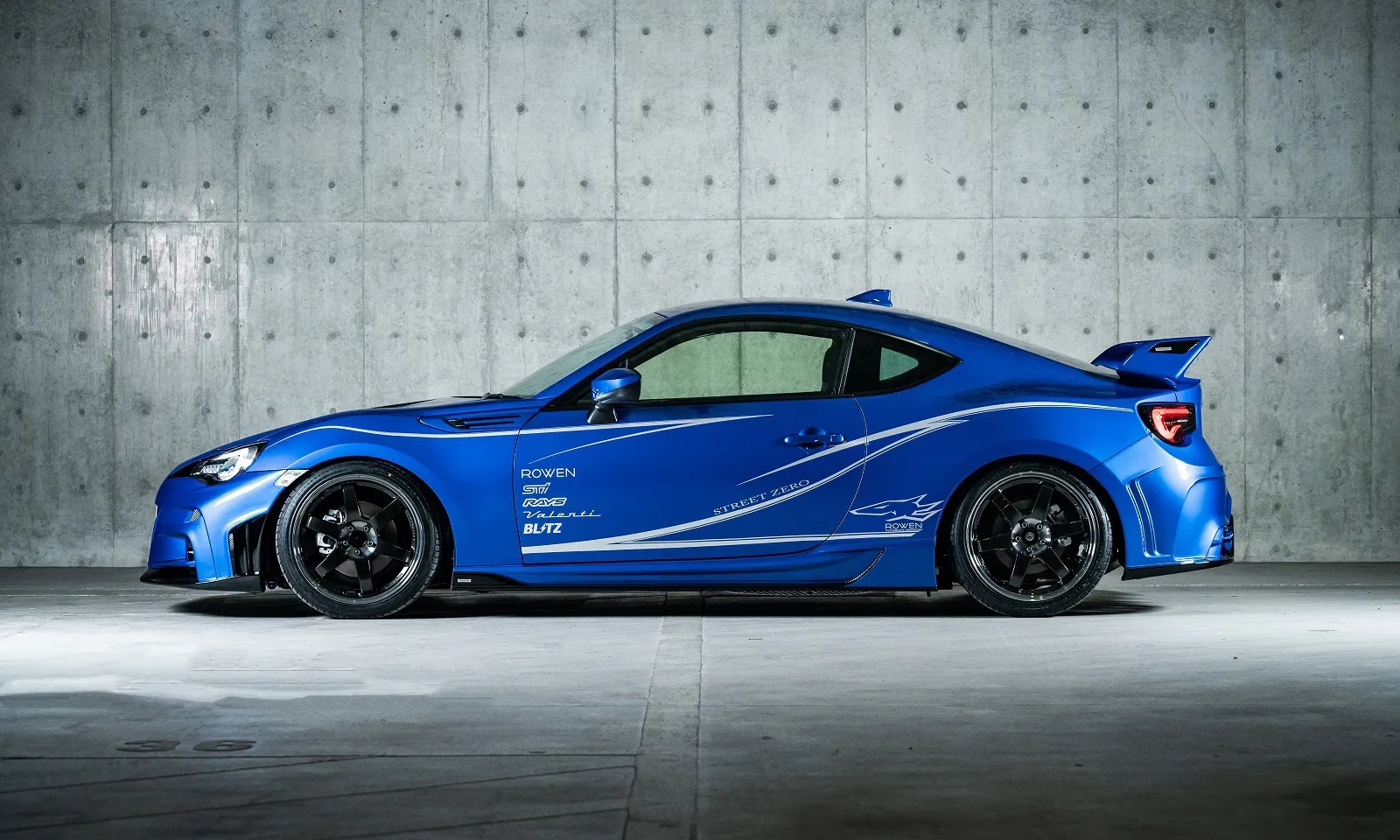 Check our price and buy Rowen body kit for Subaru BRZ RR Street Zero!
