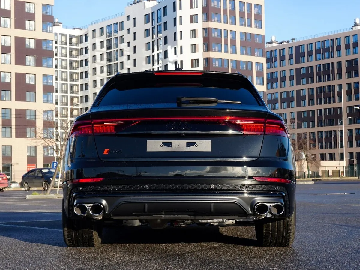 Buy New Audi SQ8 (4M)