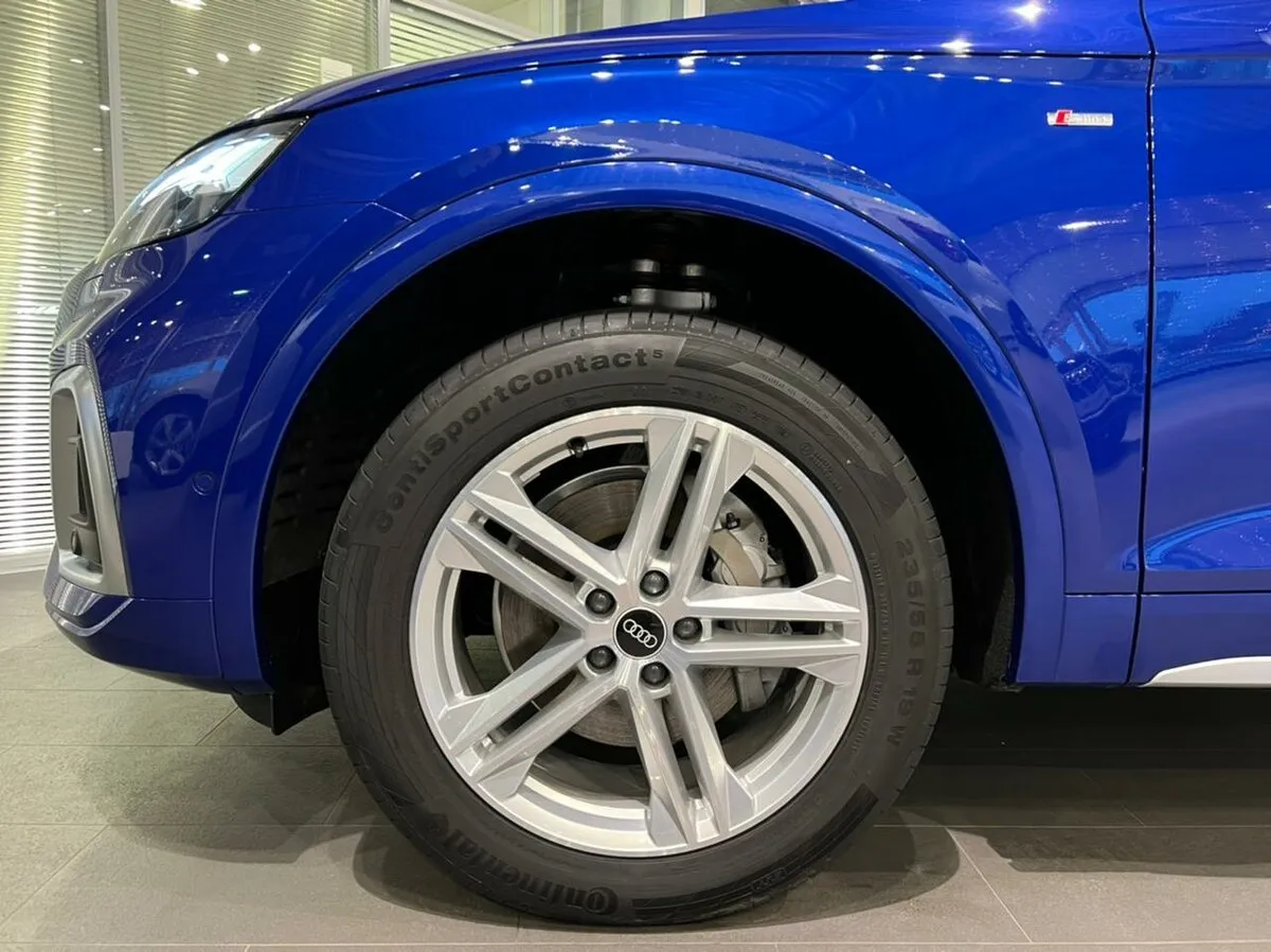 Check price and buy New Audi Q5 45 TFSI (FY) Restyling For Sale
