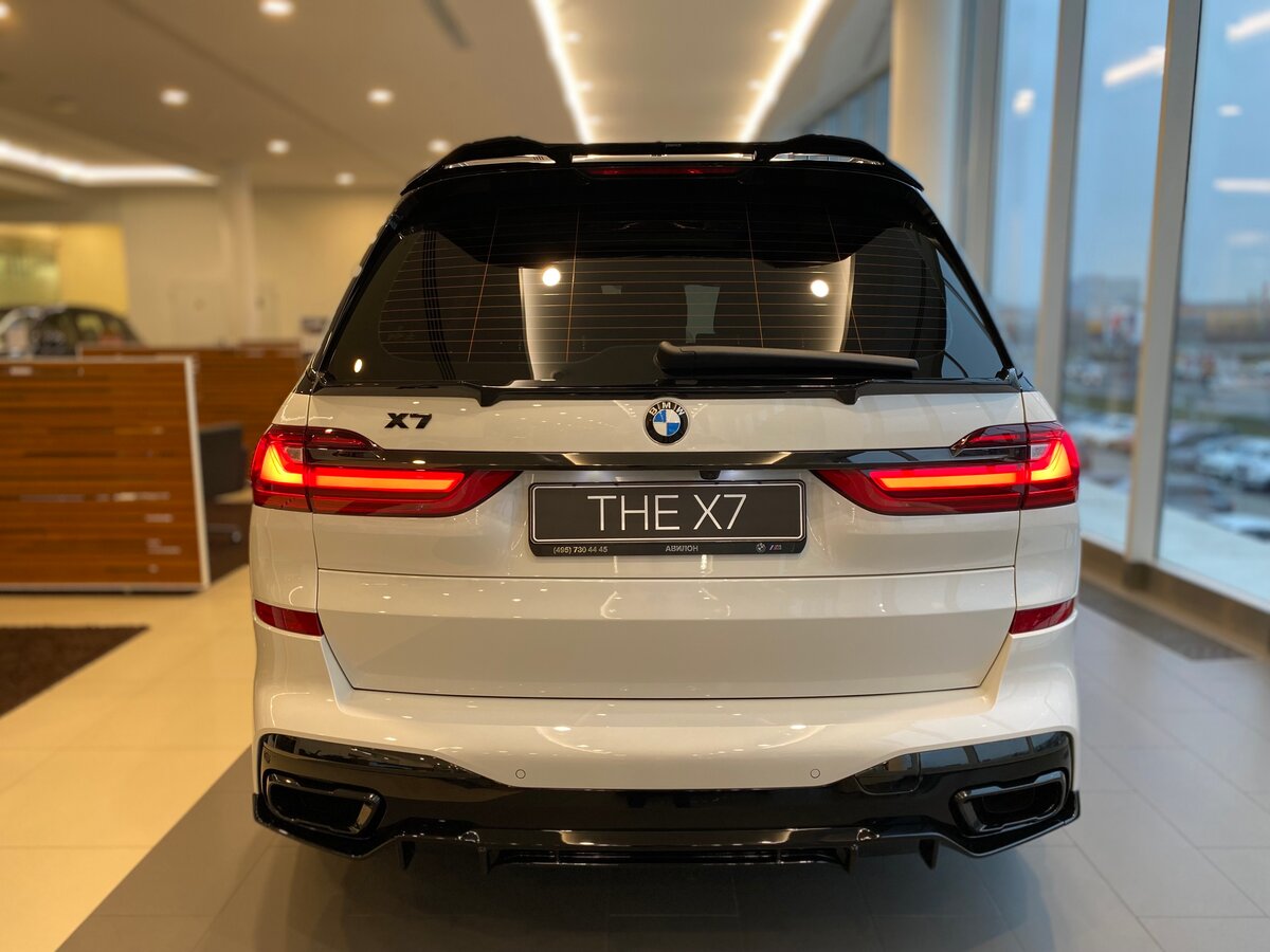 Buy New BMW X7 40d (G07)